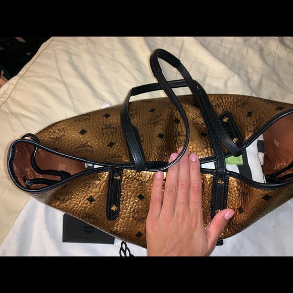 Beautiful Gold MCM Bag - Picture 5 of 5